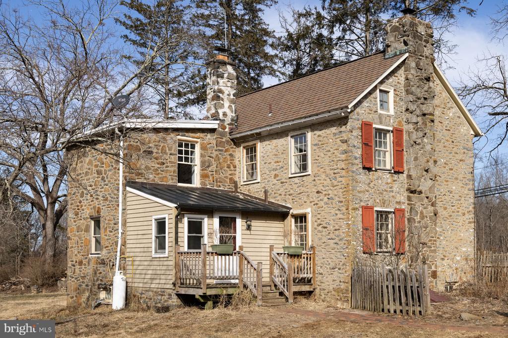 1316 E Thatcher Rd