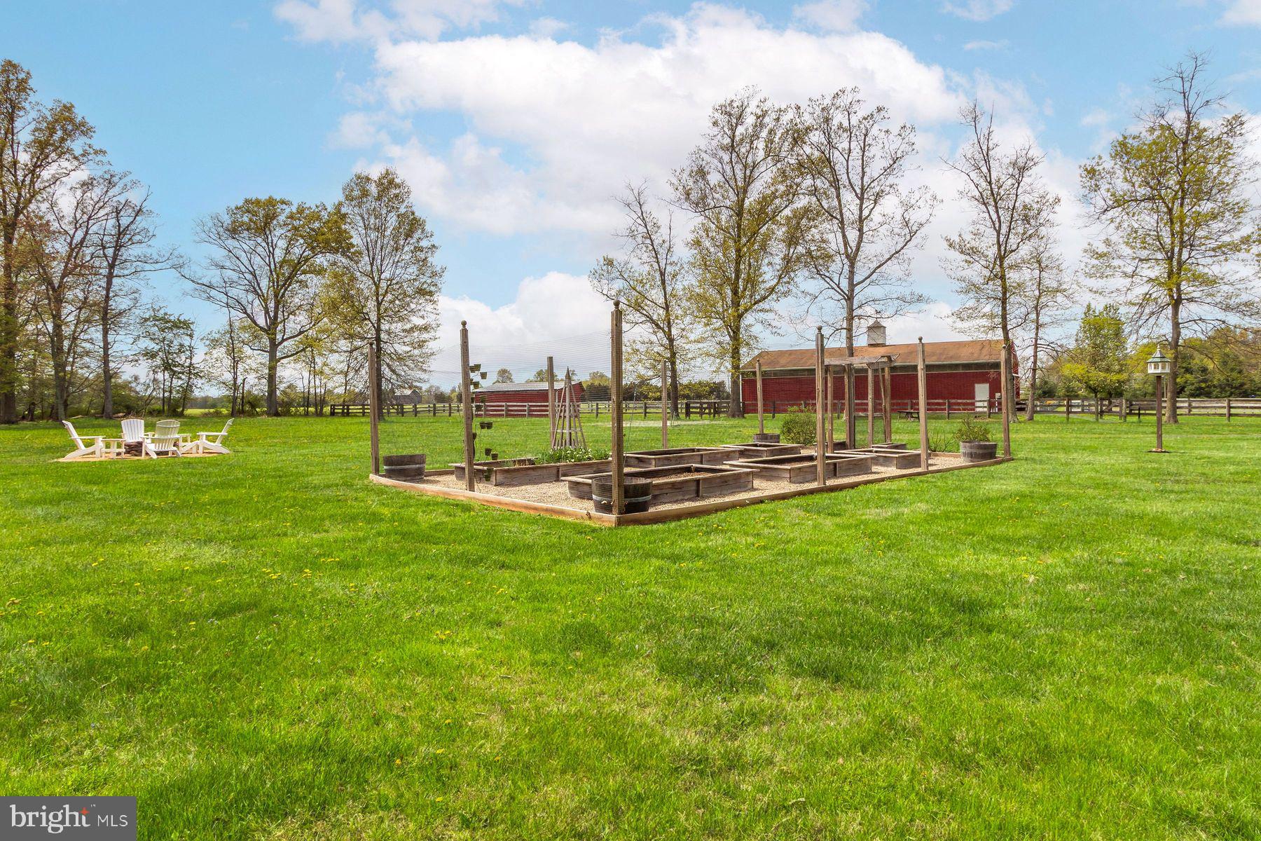 161 Dark Hollow Rd