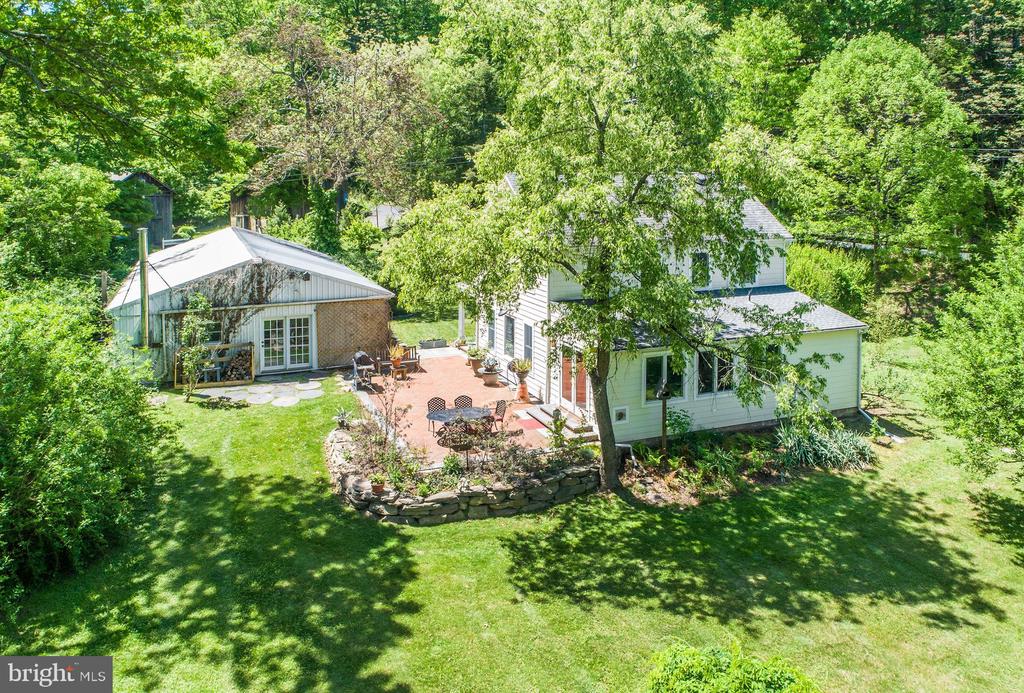 188 Old Canal Ln