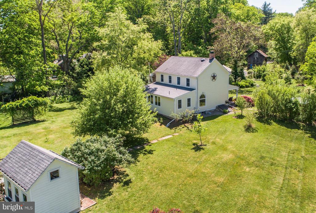 188 Old Canal Ln