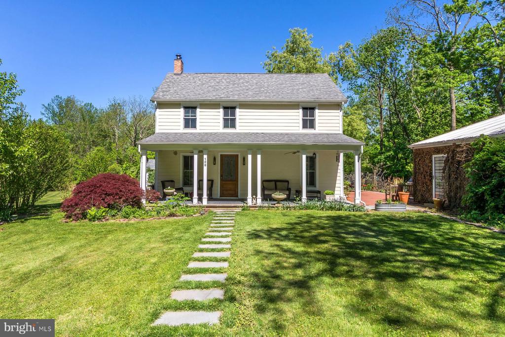 188 Old Canal Ln
