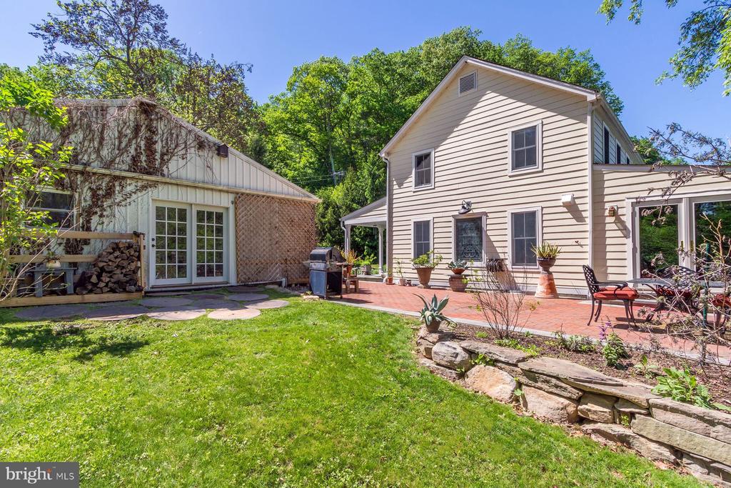 188 Old Canal Ln