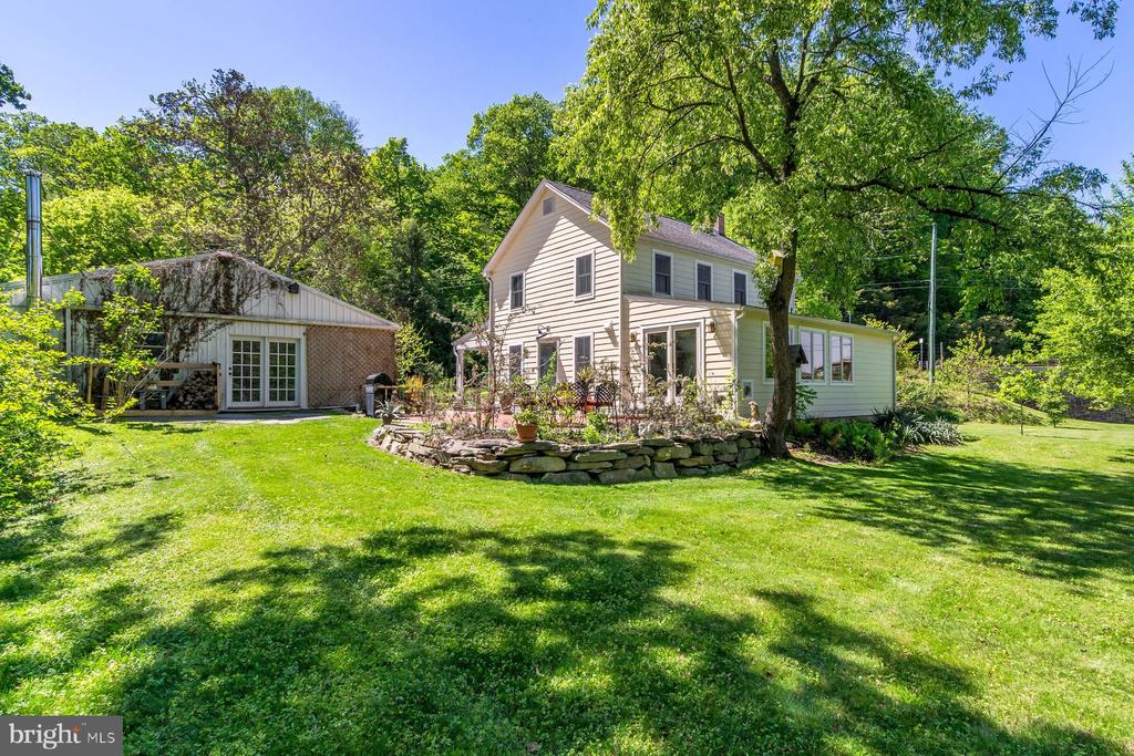 188 Old Canal Ln
