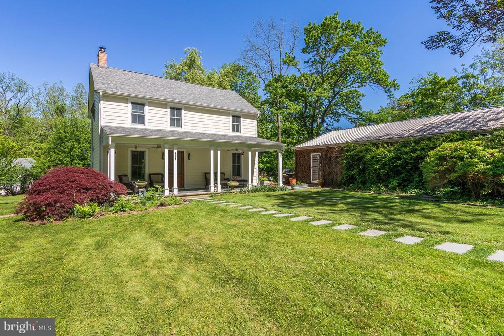 188 Old Canal Ln