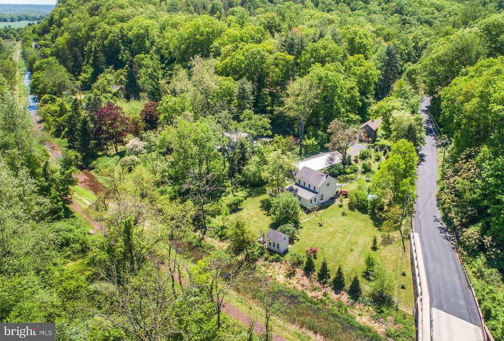 188 Old Canal Ln