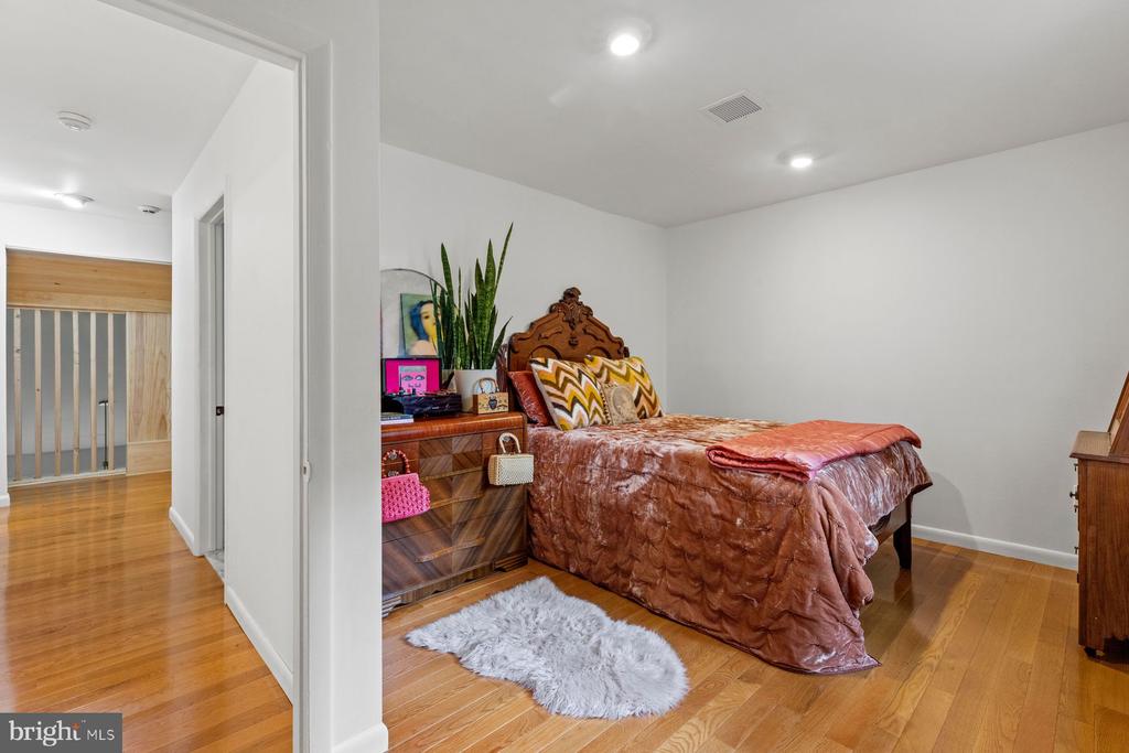 3385 WOODBRIDGE CIRCLE