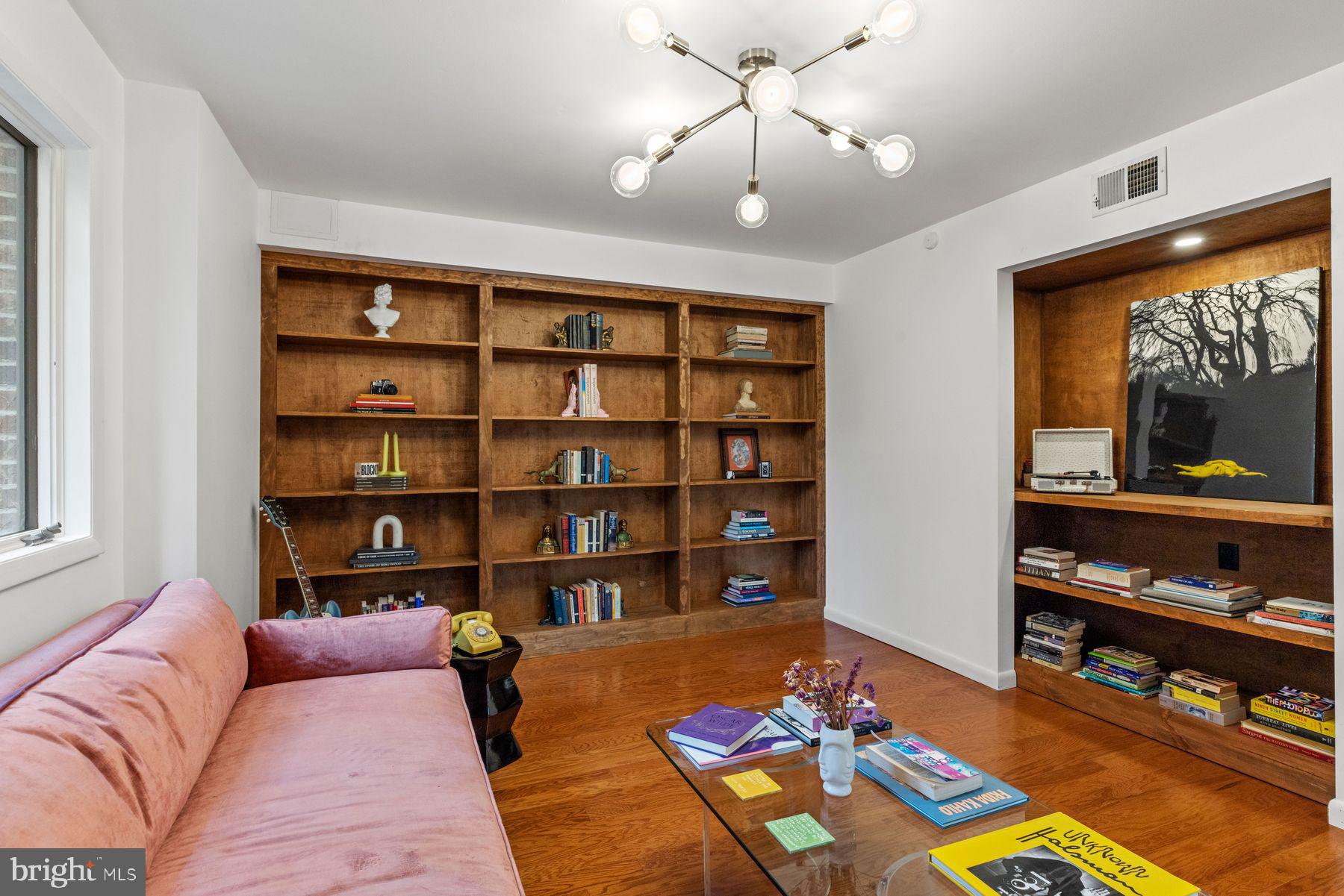 3385 WOODBRIDGE CIRCLE