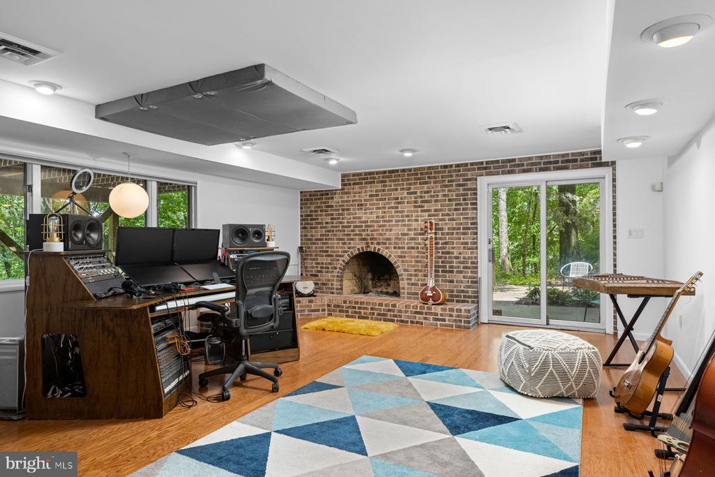 3385 WOODBRIDGE CIRCLE