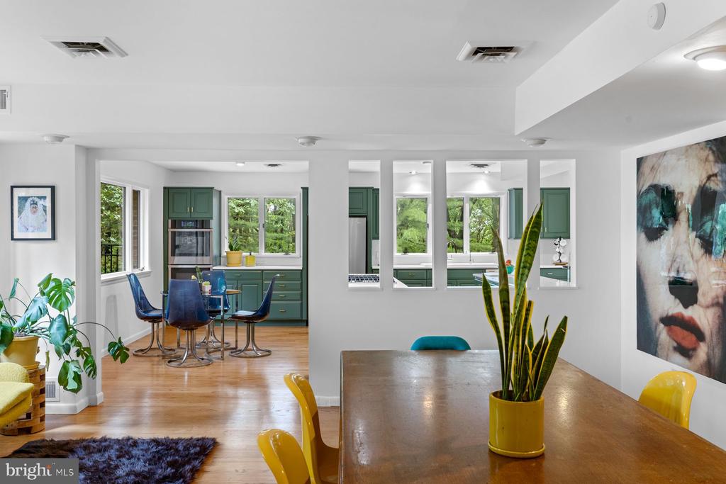 3385 WOODBRIDGE CIRCLE