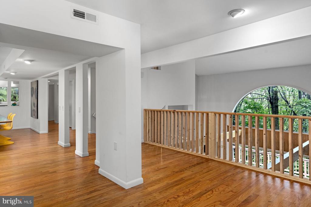 3385 WOODBRIDGE CIRCLE