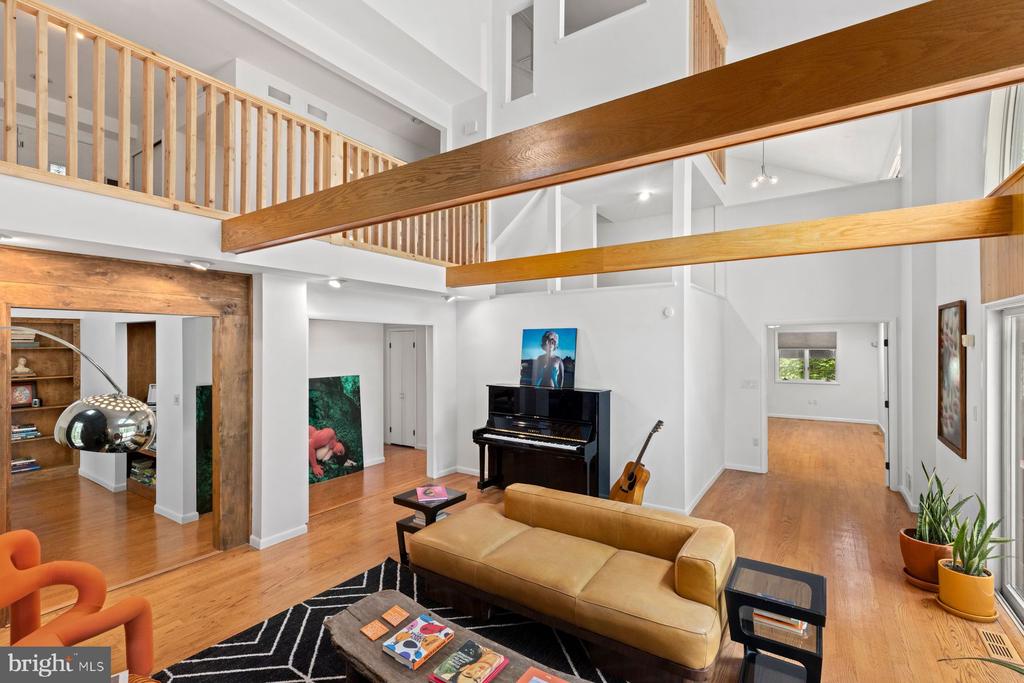 3385 WOODBRIDGE CIRCLE