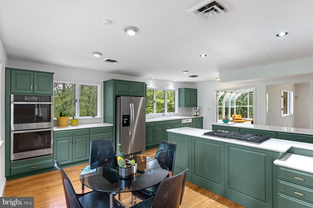 3385 WOODBRIDGE CIRCLE