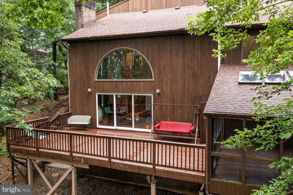 3385 WOODBRIDGE CIRCLE