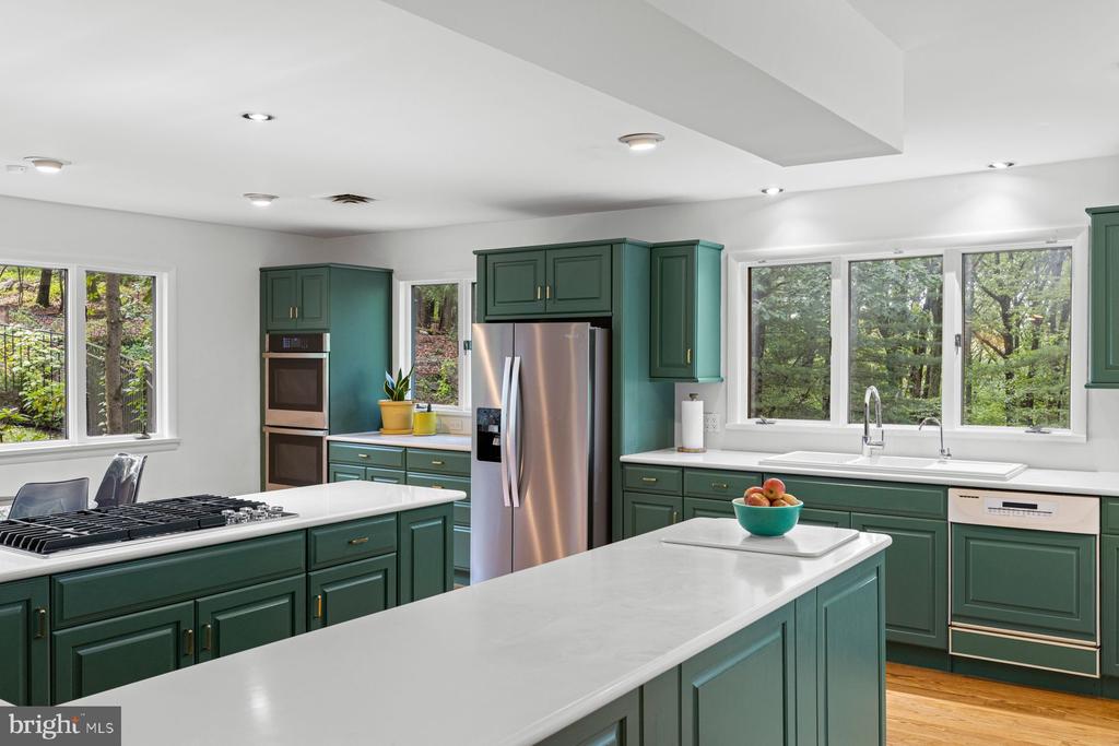 3385 WOODBRIDGE CIRCLE