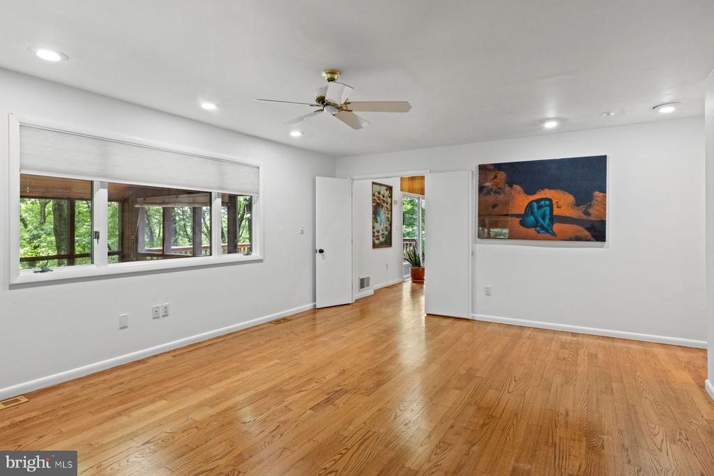 3385 WOODBRIDGE CIRCLE