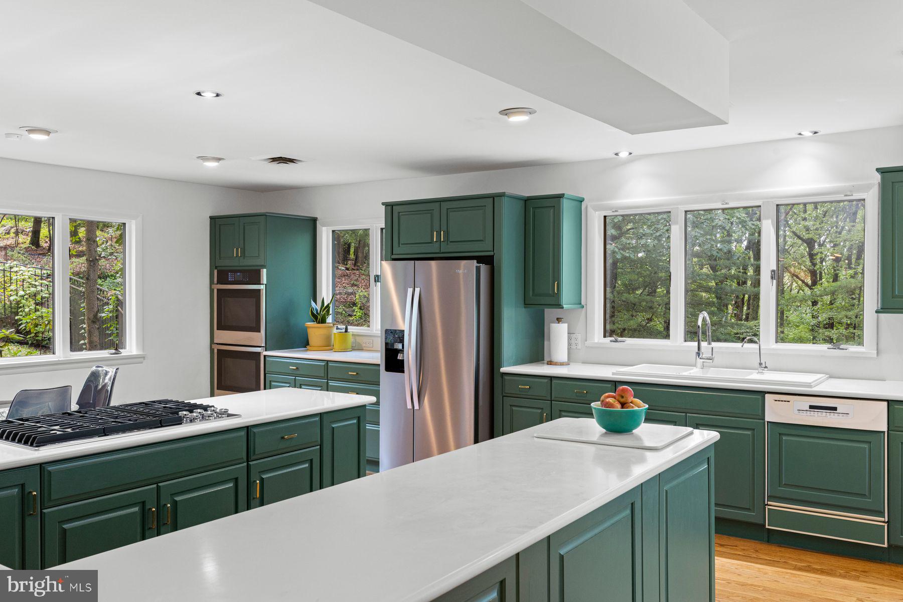 3385 WOODBRIDGE CIRCLE