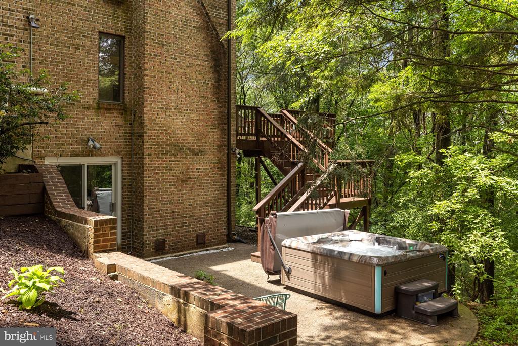 3385 WOODBRIDGE CIRCLE