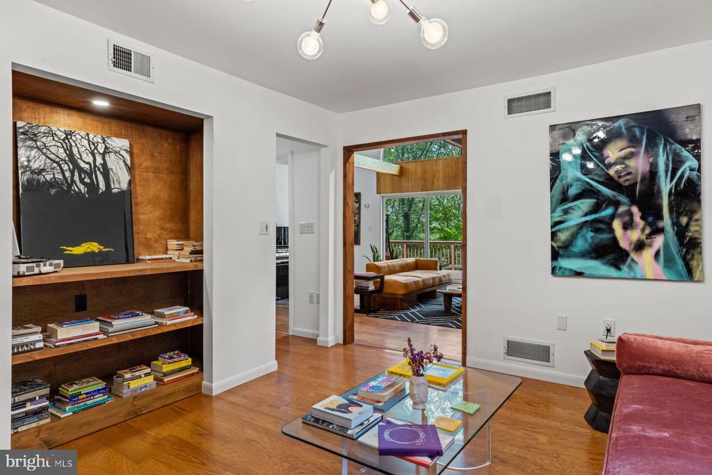 3385 WOODBRIDGE CIRCLE