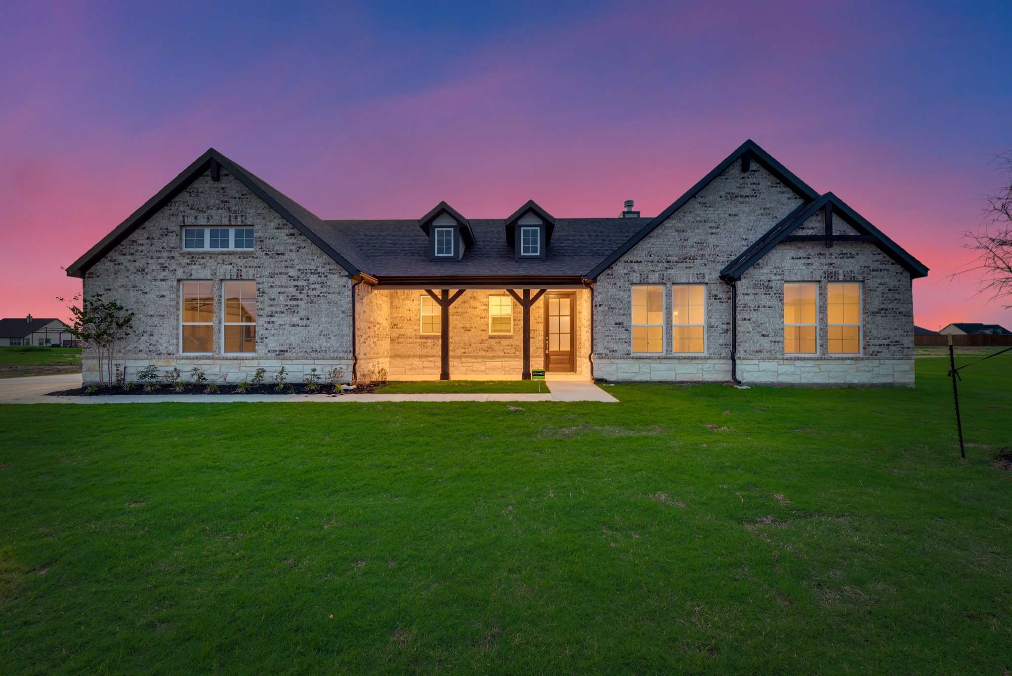 2904 Mossy Oak Drive