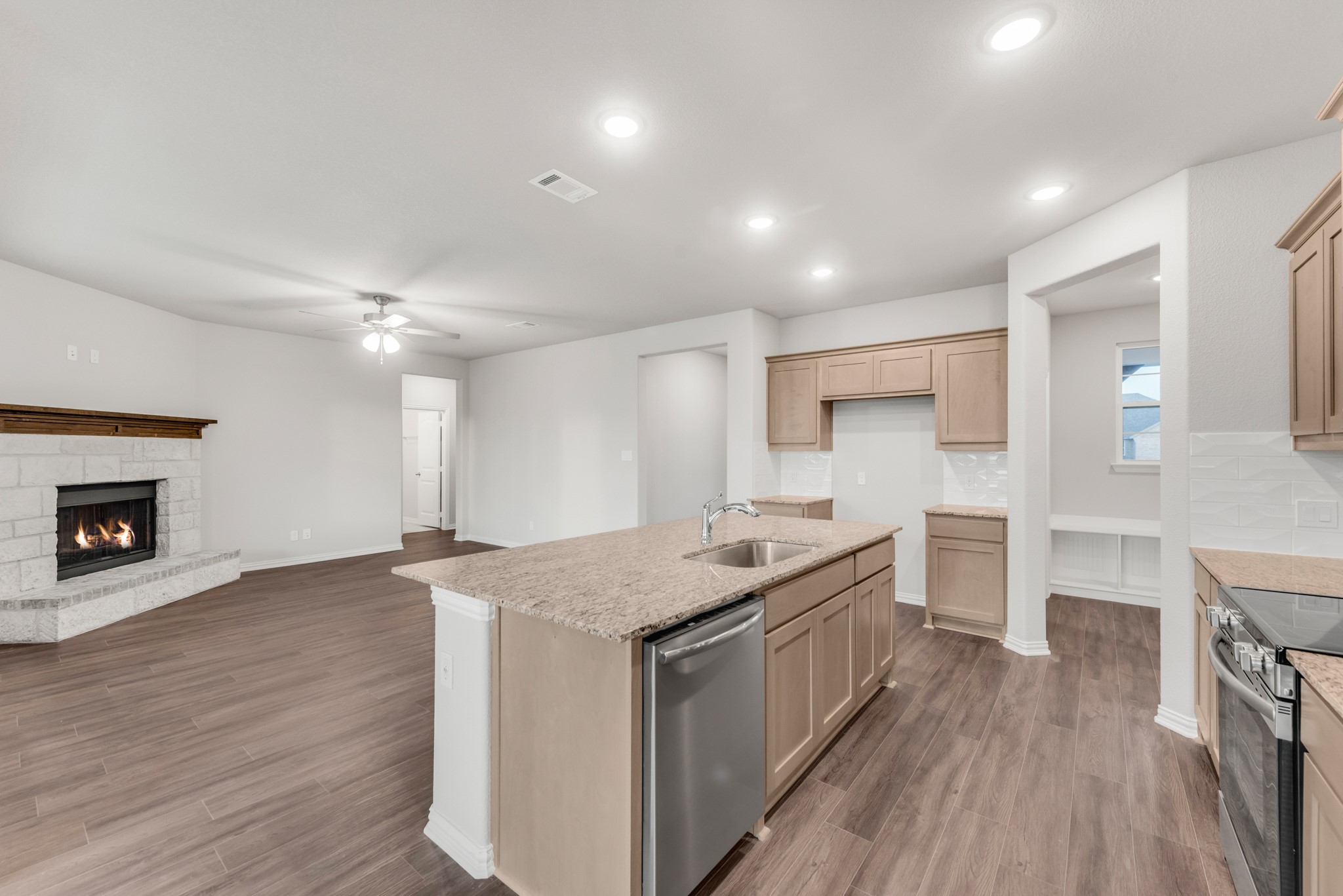 2904 Mossy Oak Drive