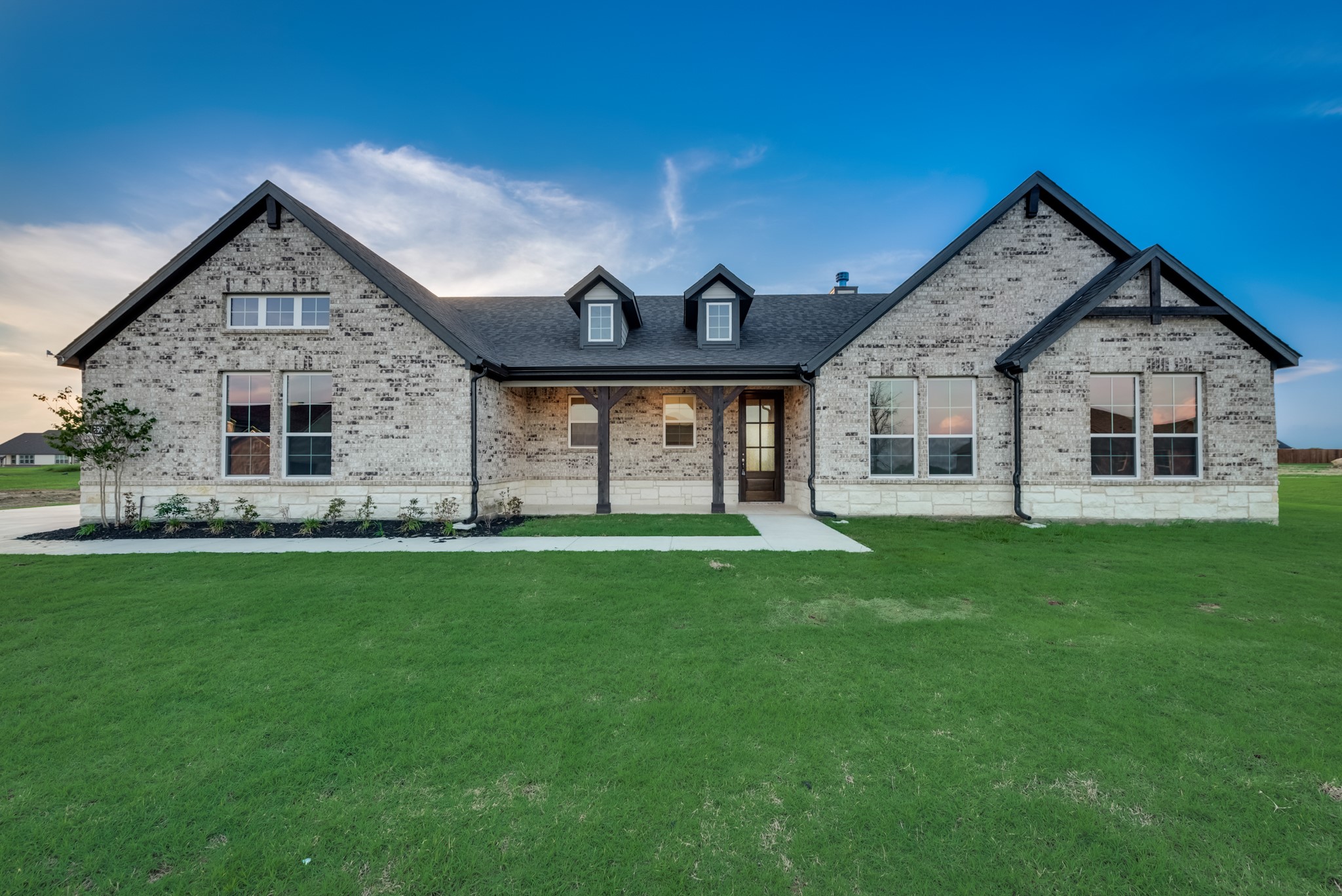 2904 Mossy Oak Drive