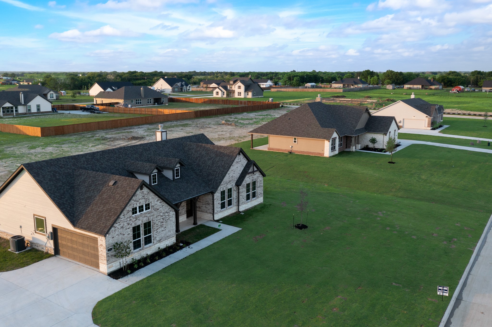 2904 Mossy Oak Drive
