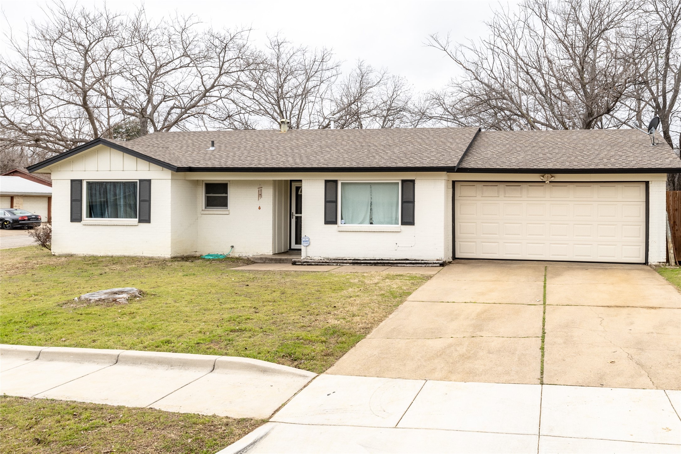 5921 Maurie Drive