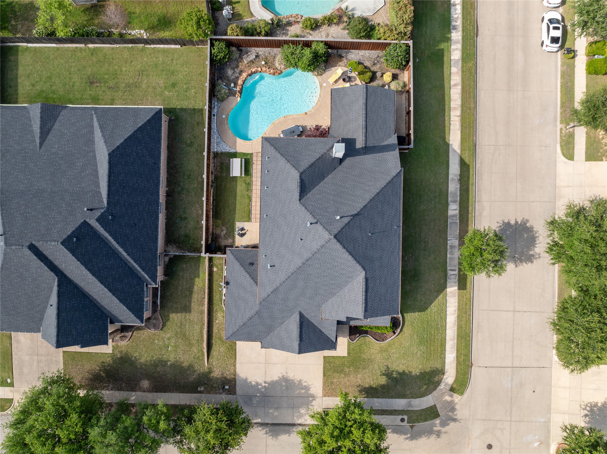 940 Sequoia Way