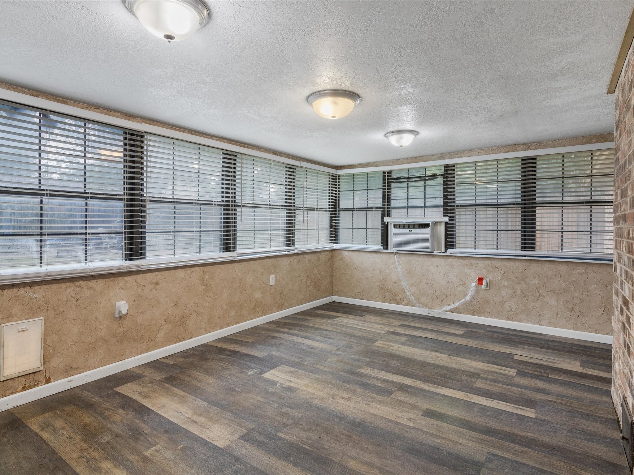 312 Rim Rock Drive