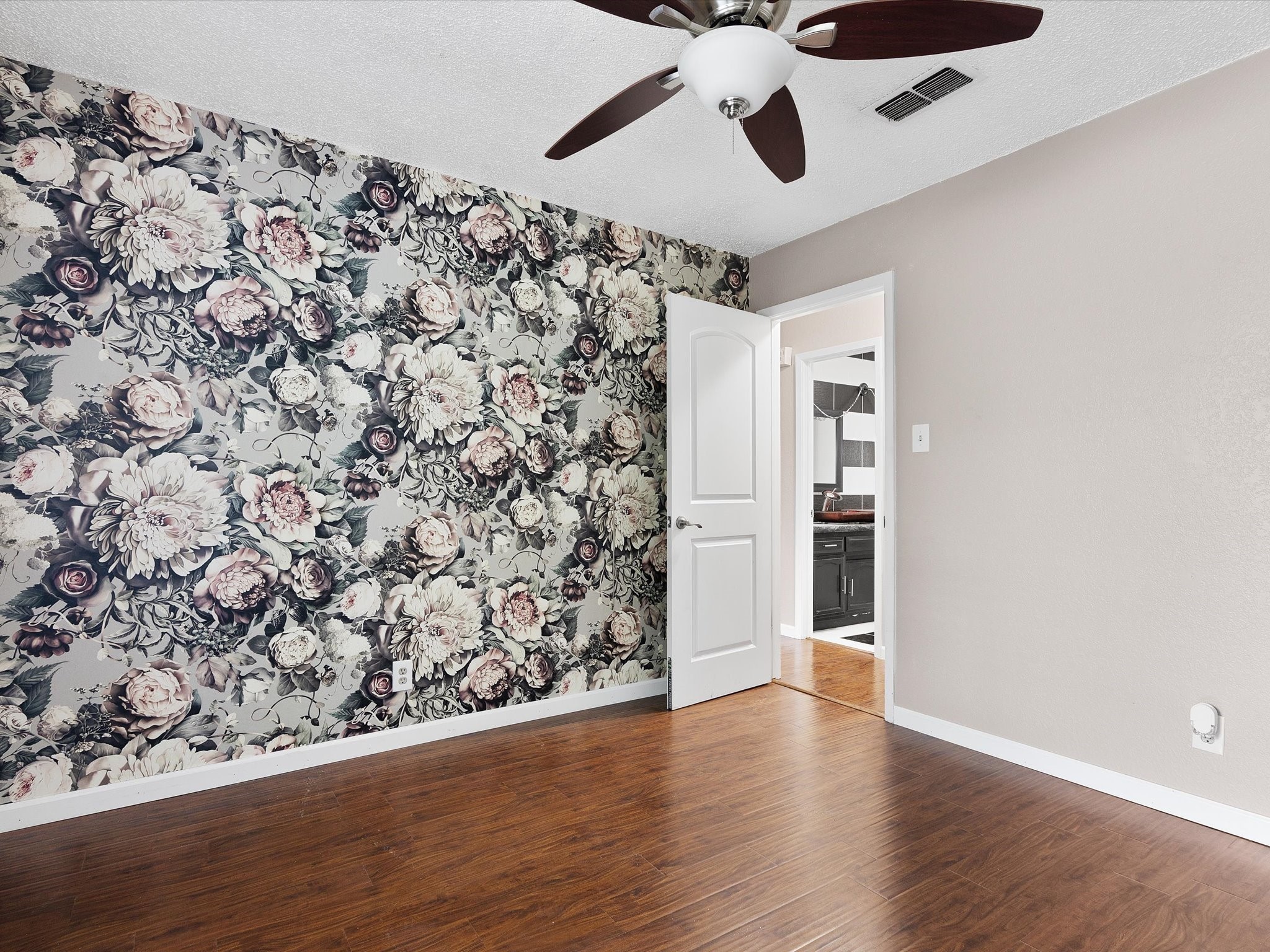 312 Rim Rock Drive