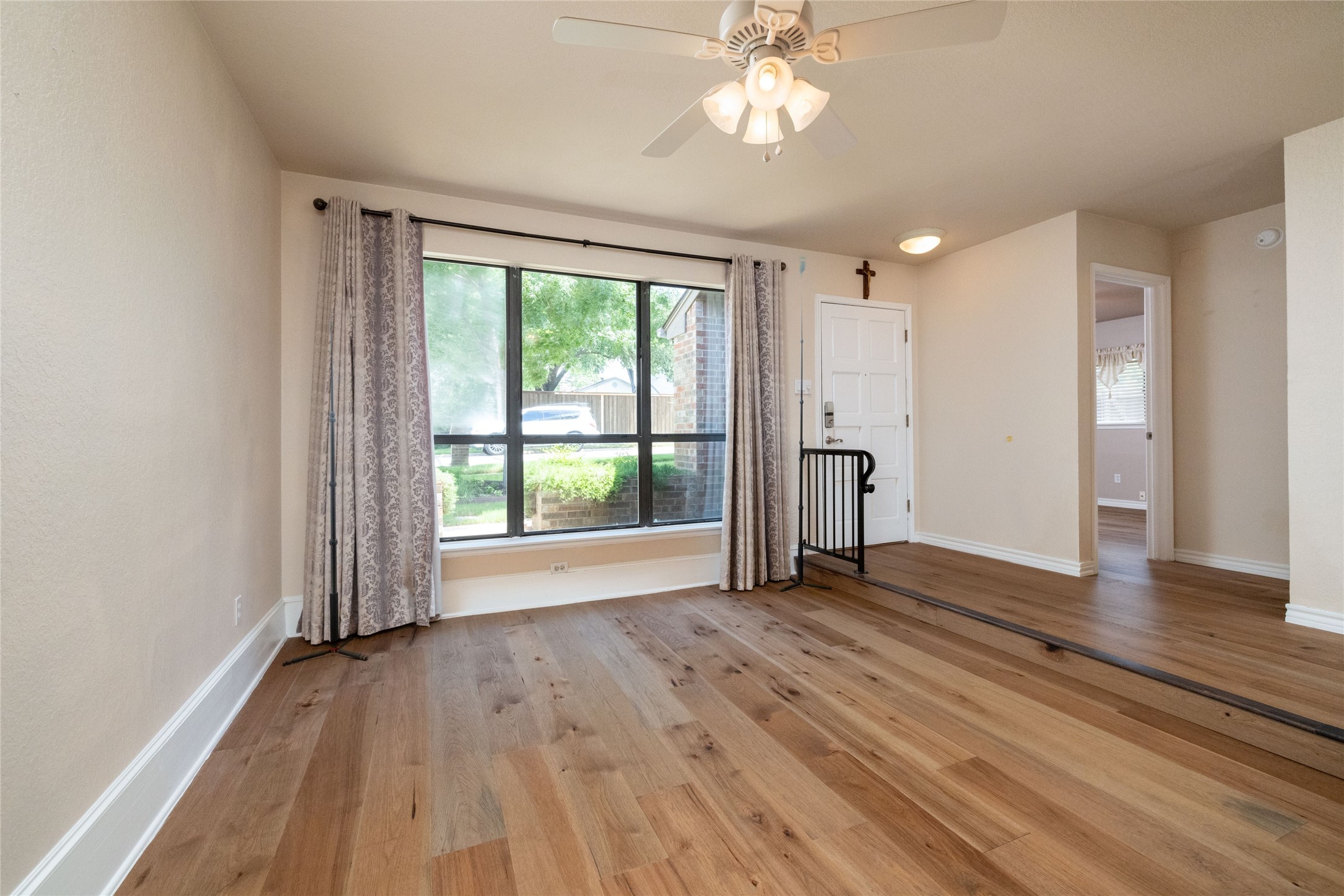 2804 Edgewood Lane