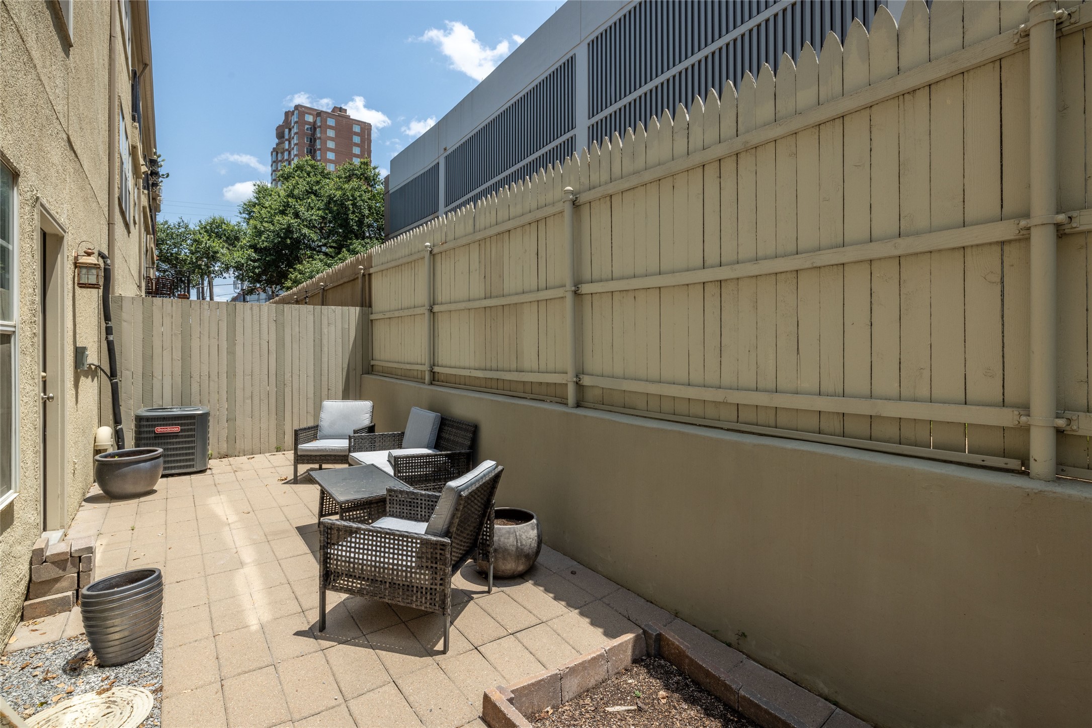 3100 Cole Avenue #112