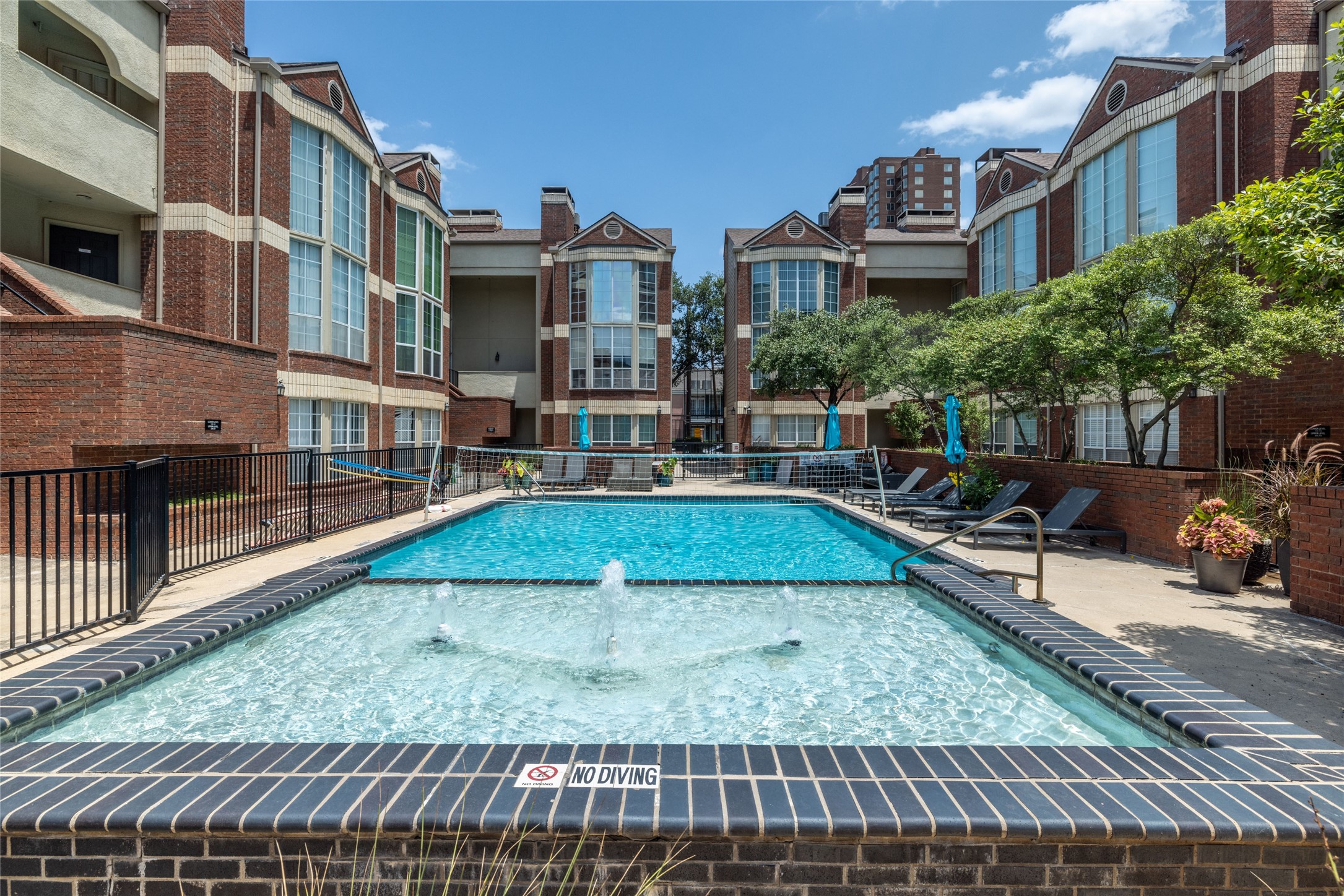 3100 Cole Avenue #112