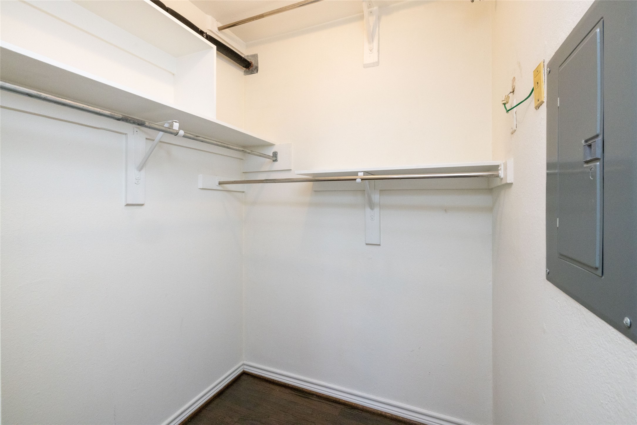 3100 Cole Avenue #112