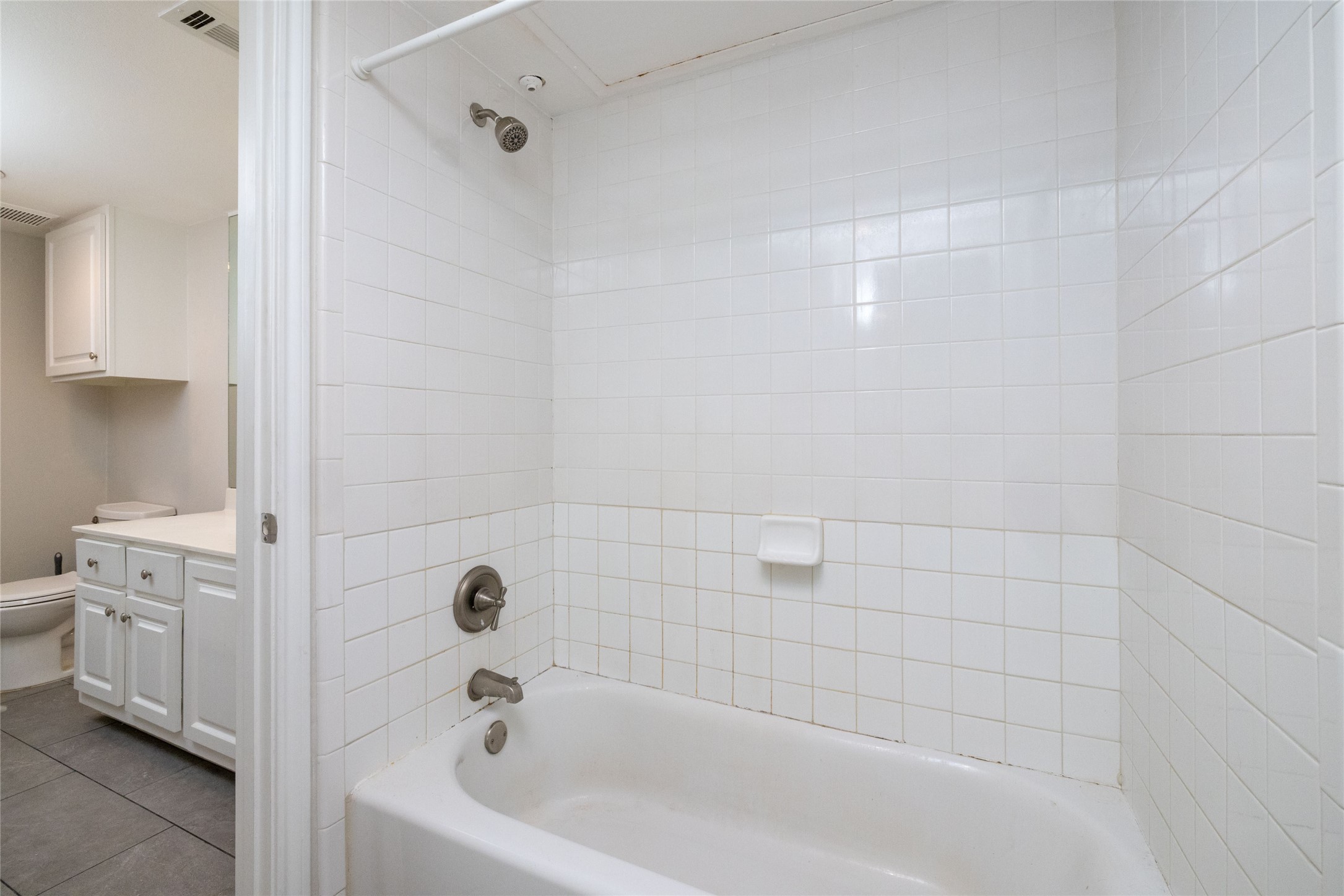 3100 Cole Avenue #112