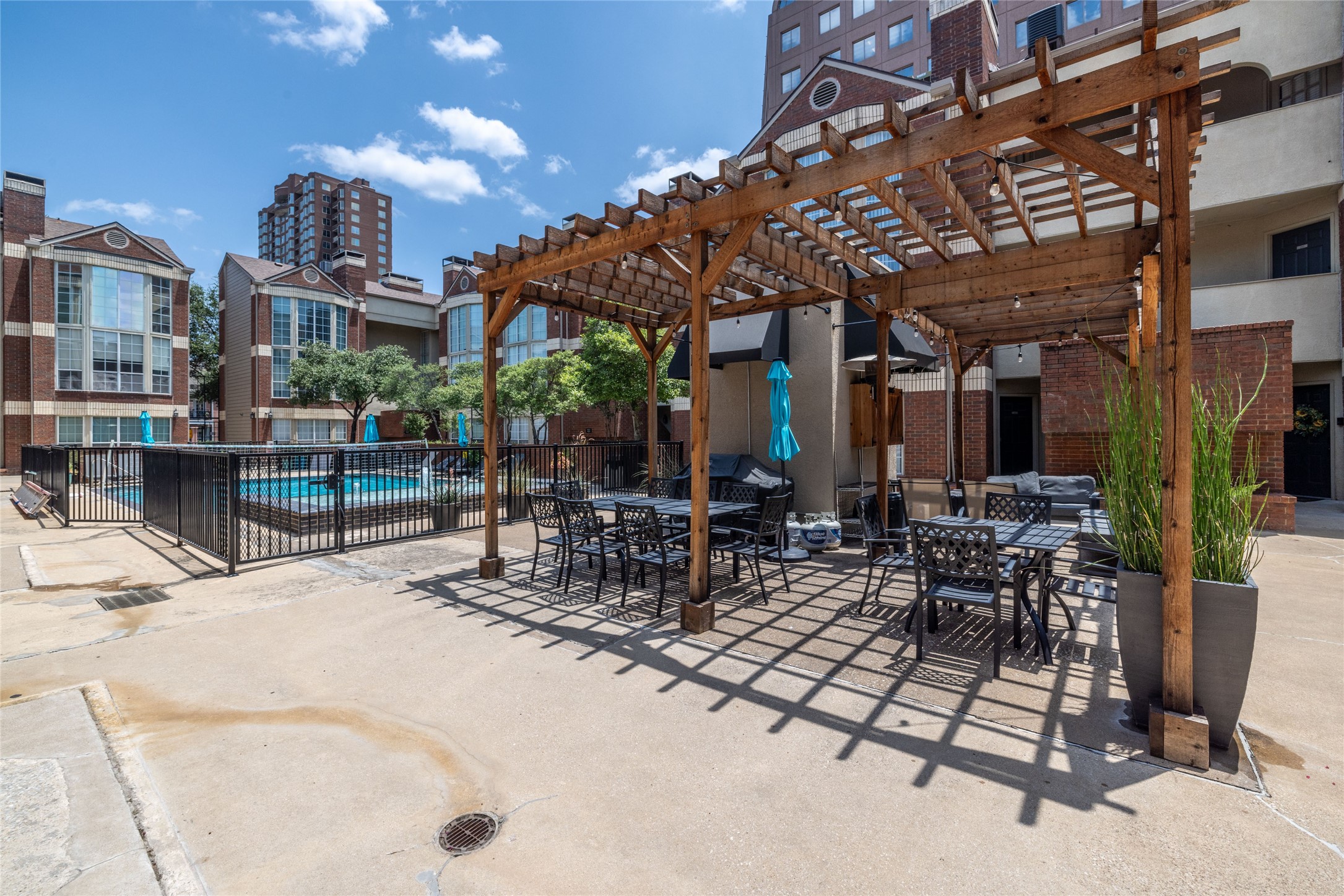 3100 Cole Avenue #112