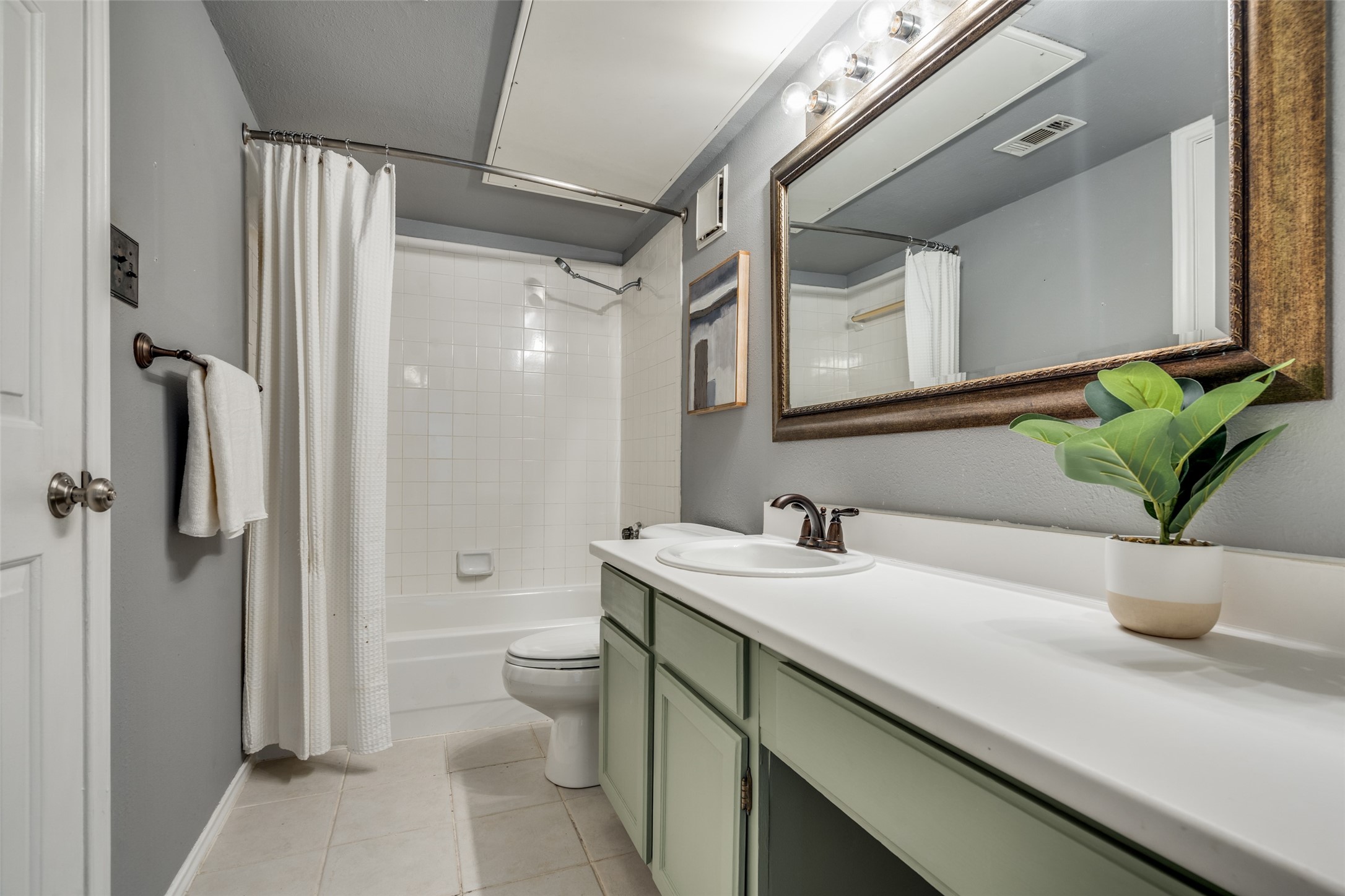 4067 Beltway Drive 117