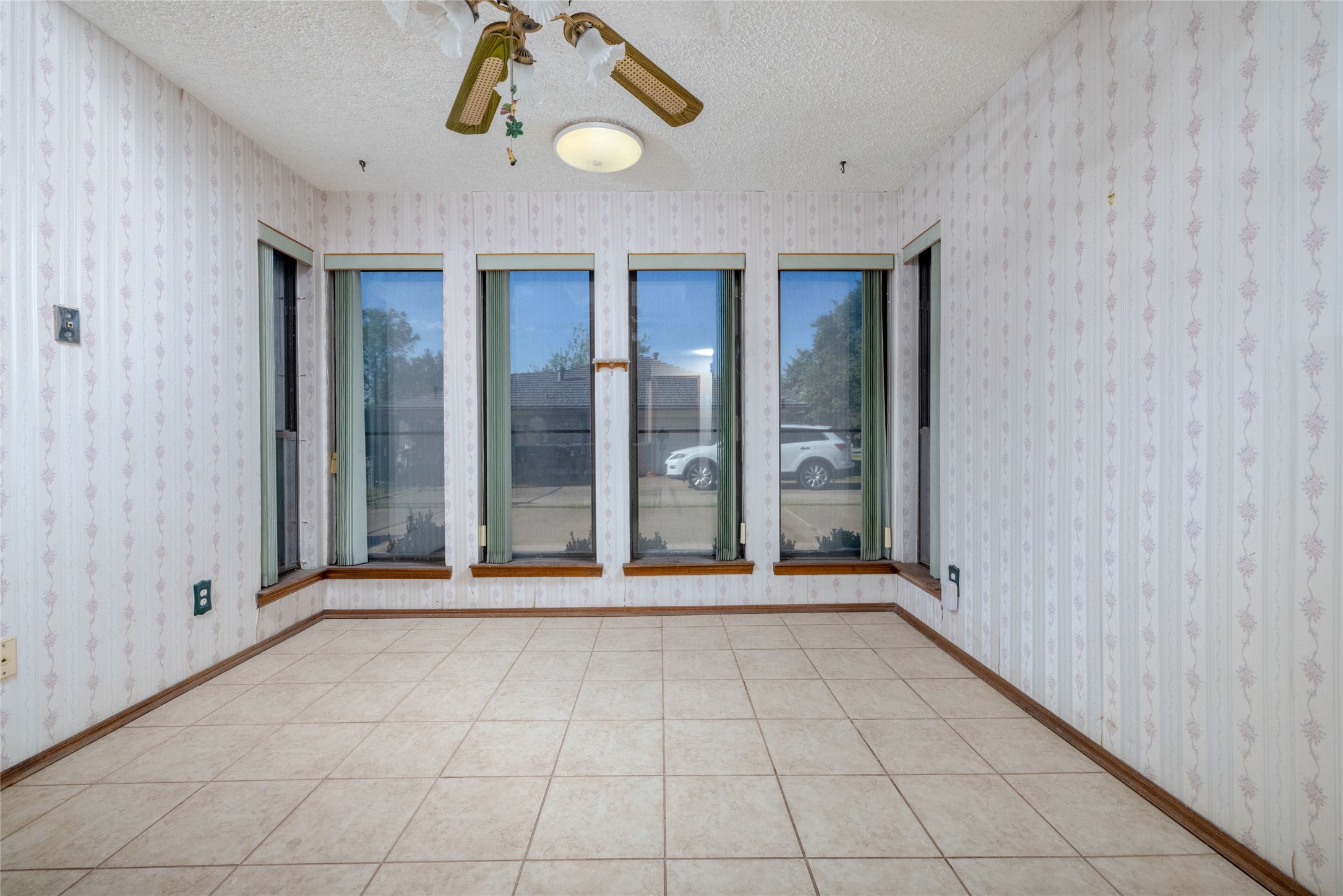 1624 Westridge Drive