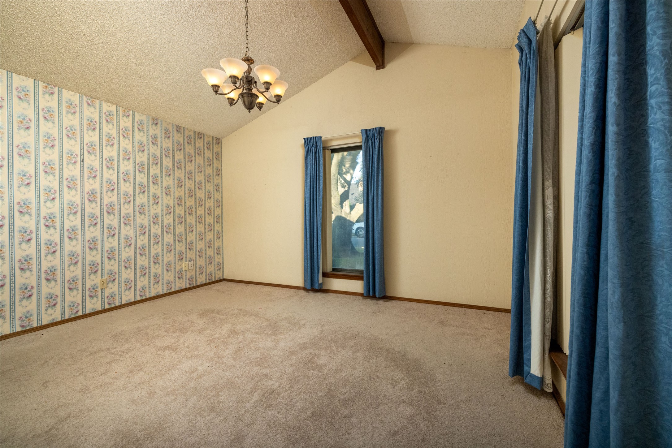 1624 Westridge Drive