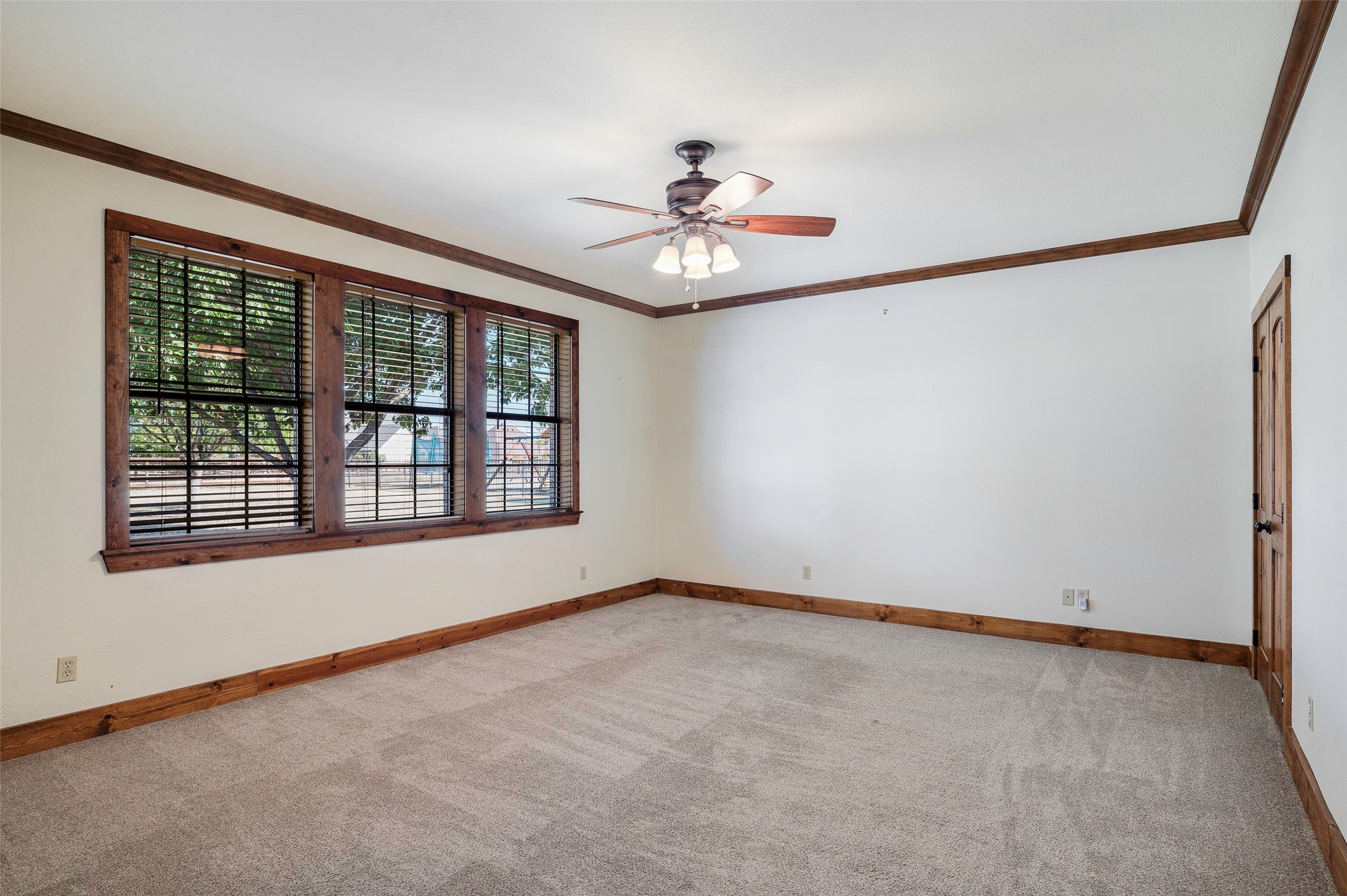 2400 Cavendish Lane