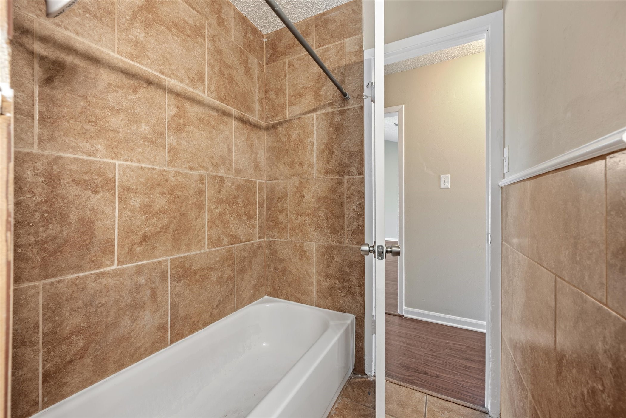 5945 Jackie Terrace