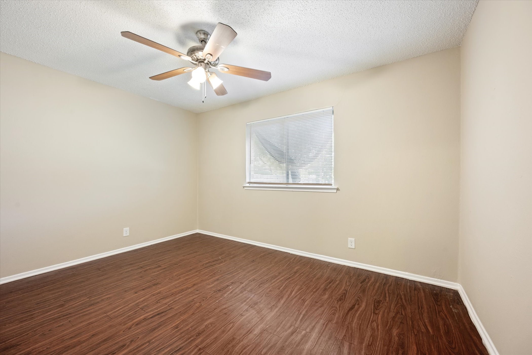 5945 Jackie Terrace