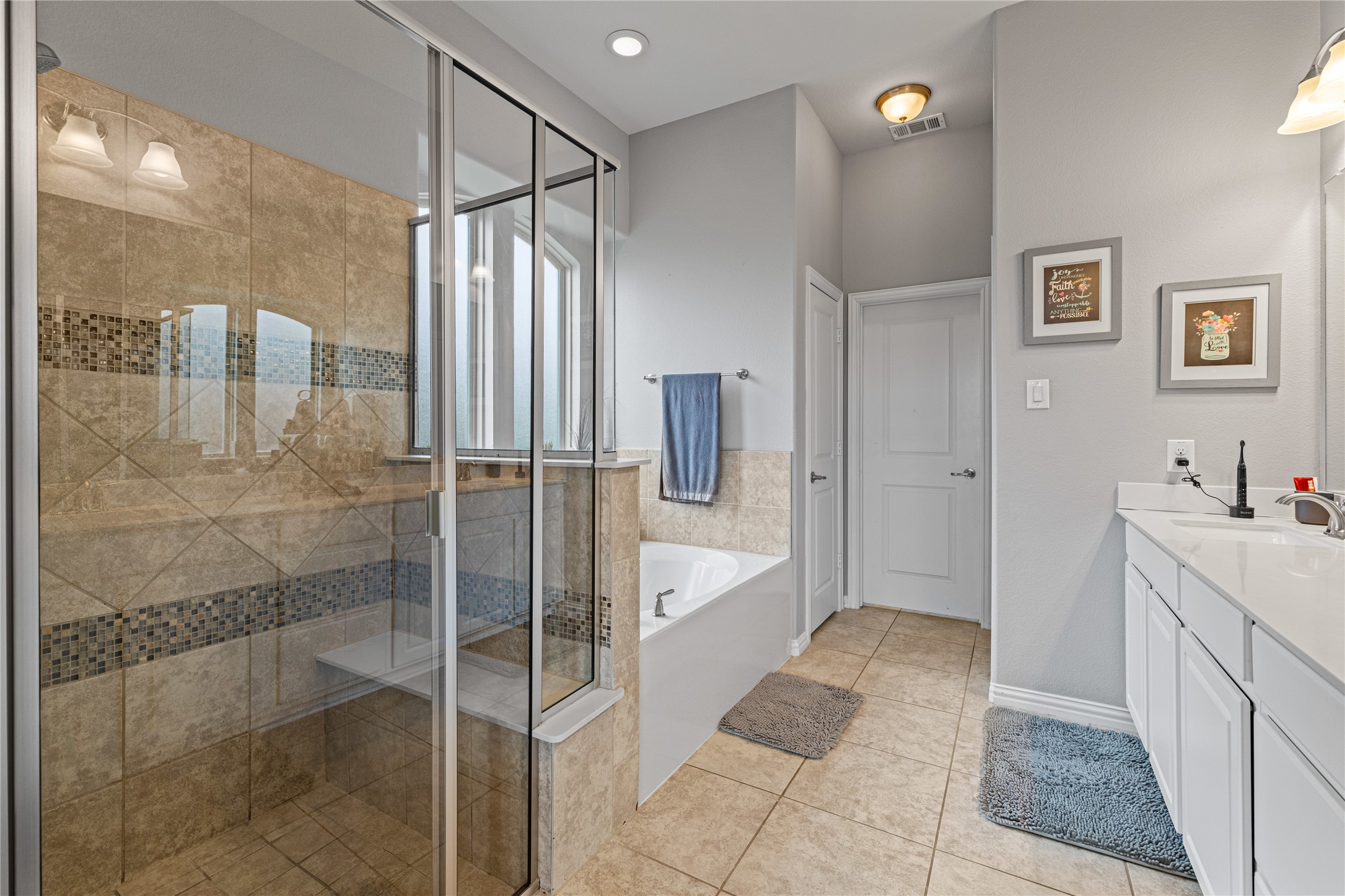 609 Mangrove Trail