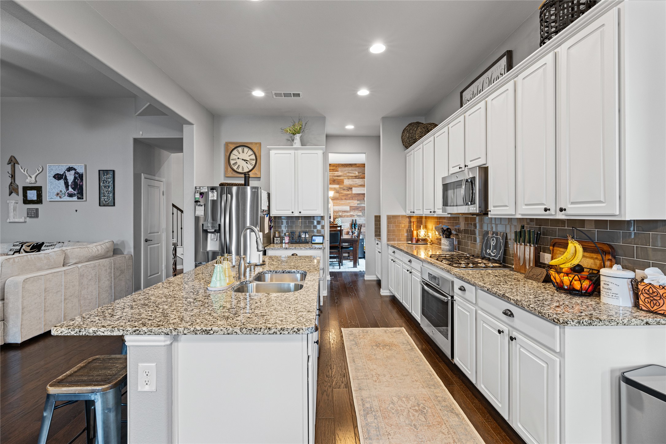 609 Mangrove Trail