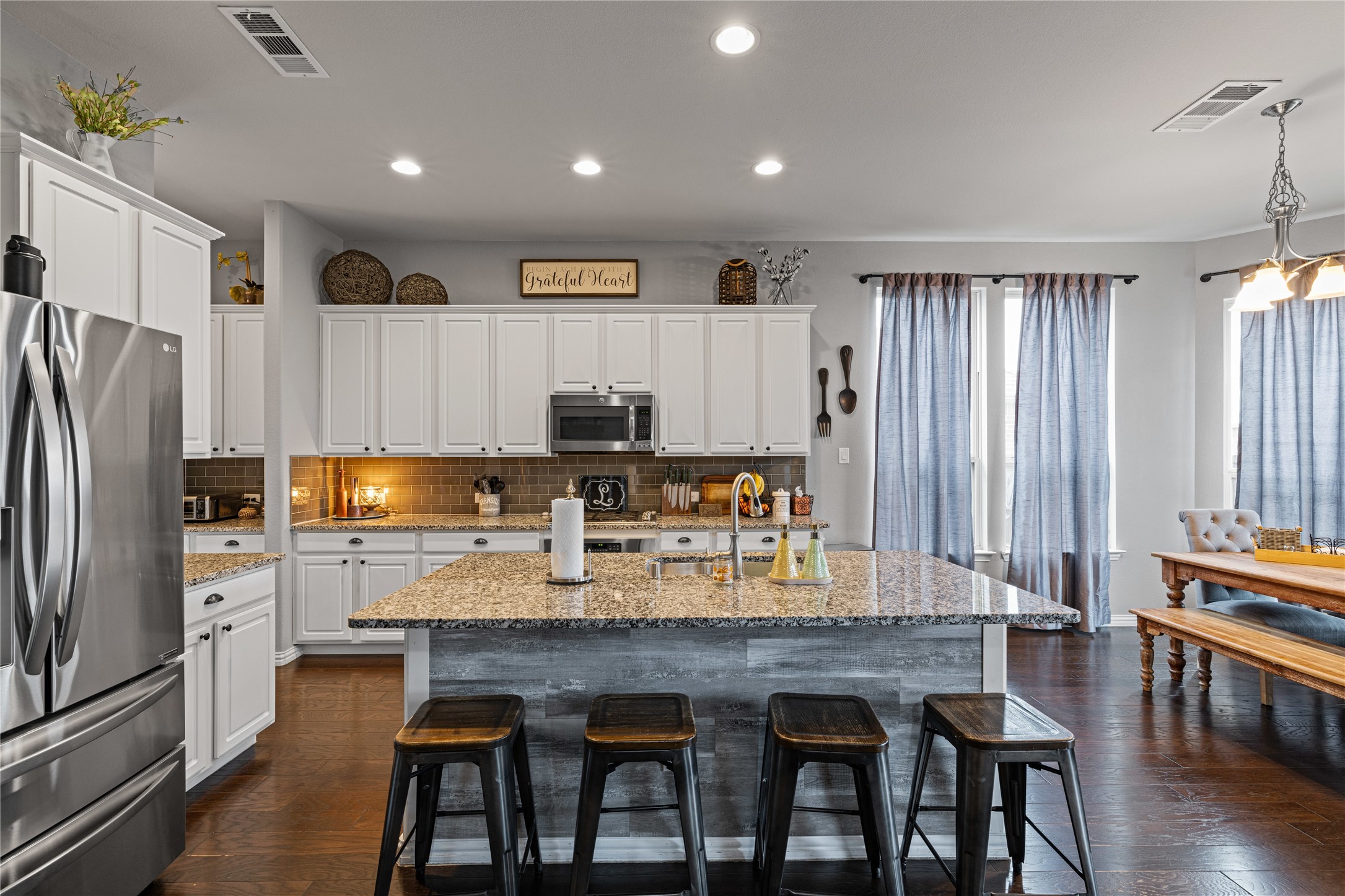 609 Mangrove Trail
