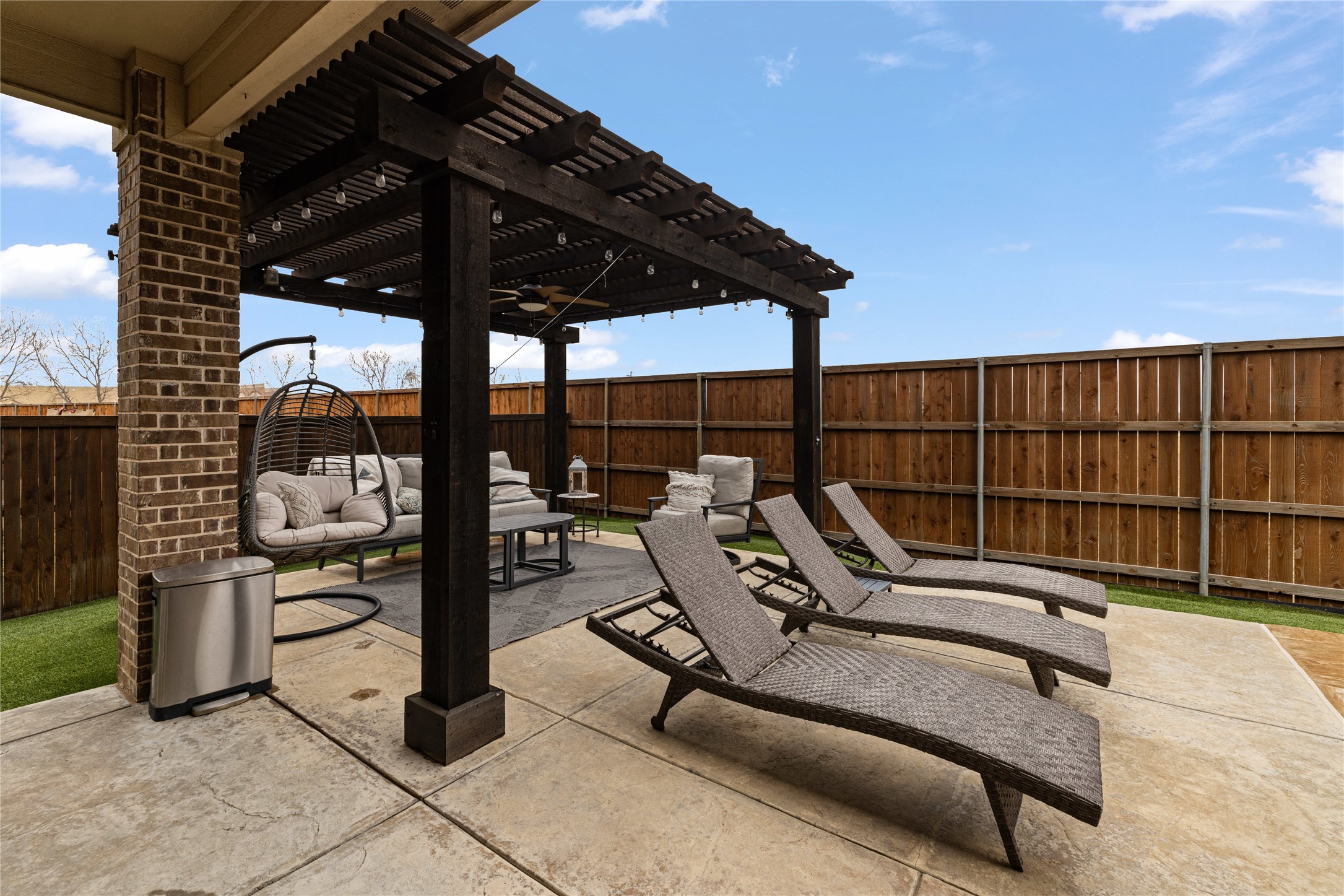 609 Mangrove Trail