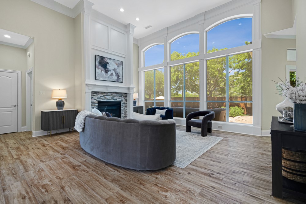 901 Canterbury Lane