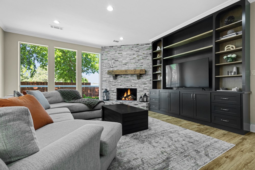 901 Canterbury Lane