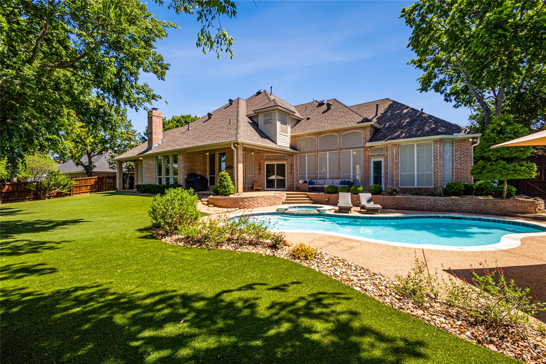 901 Canterbury Lane