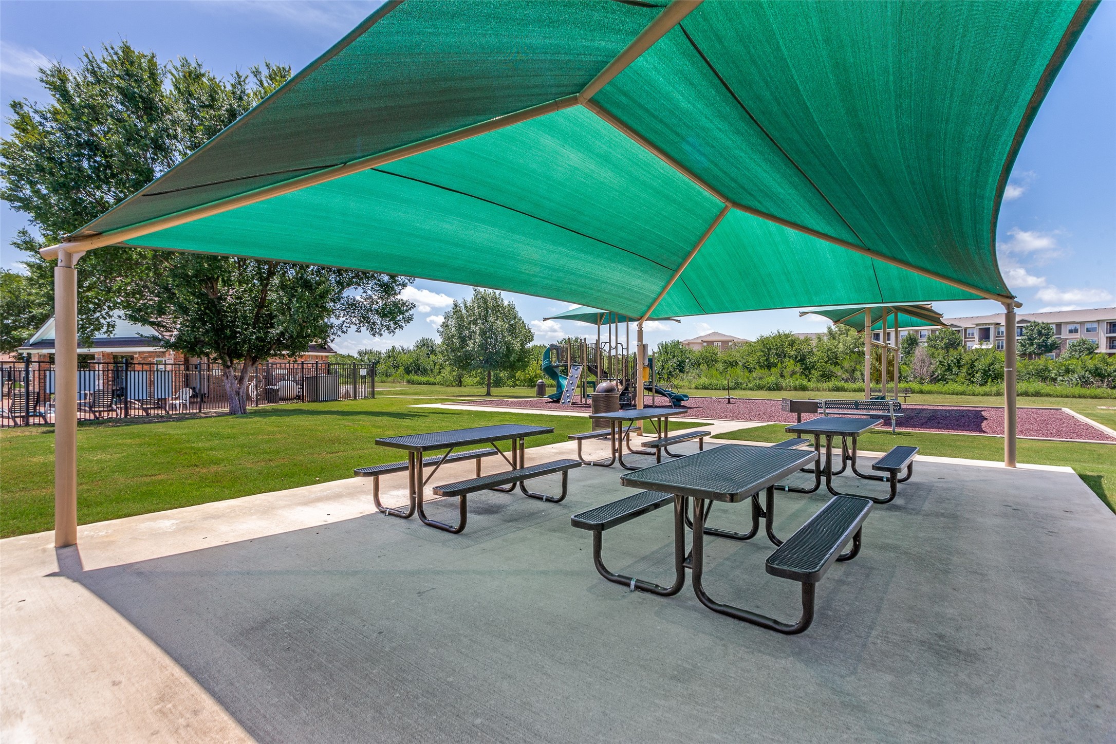 3716 Queenswood Court